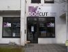 Zusätzlich zum Firmenschild wurden die Schaufenster beschriftet.
Hundesalon DogCut in Gröbenzell - München
Werbetechnik Gröbenzell